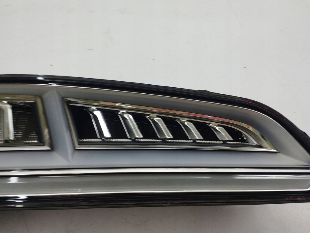 фото №10, Audi q5 sq5 2020 ліва сторона лампа задня