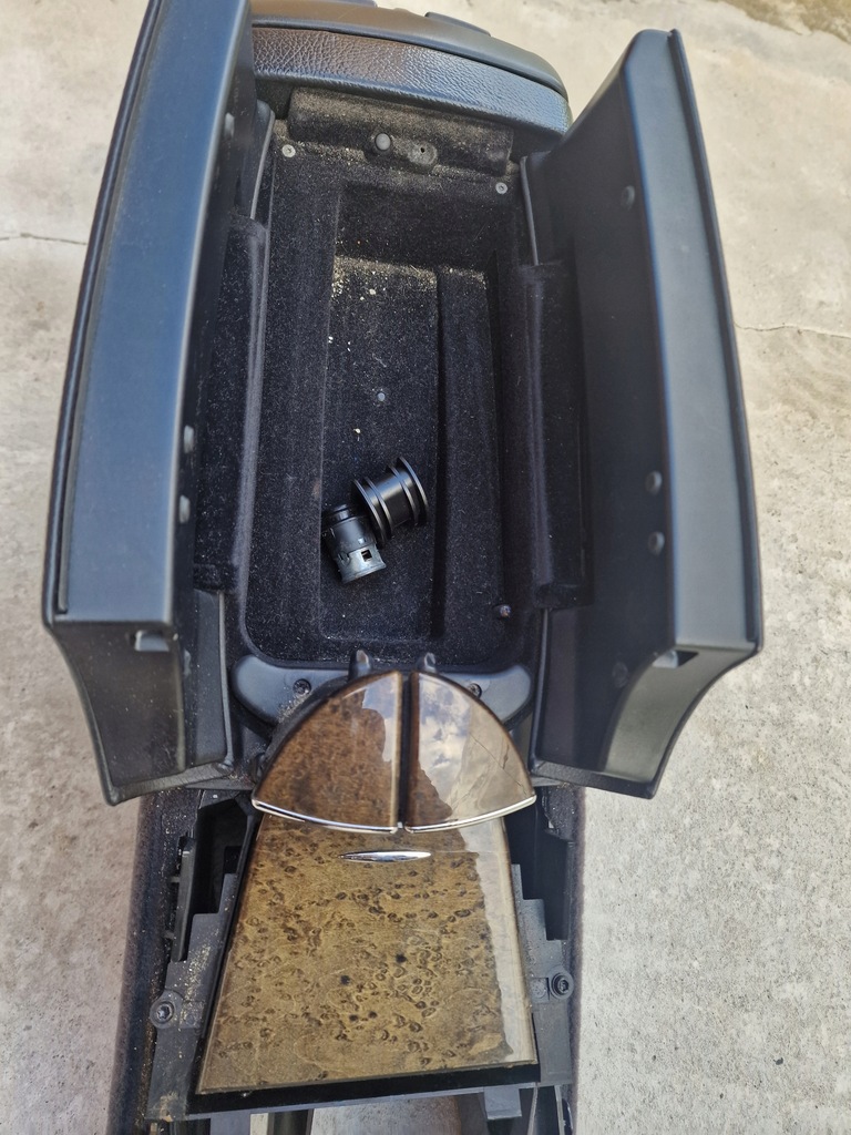 фото №6, W211 туннель средний подлокотник