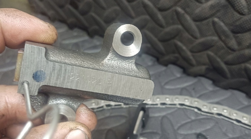 Грм ланцюг напрямна toyota yaris 1.5 hybrid в Україні