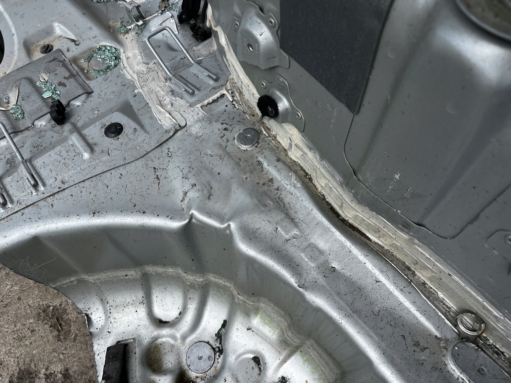 фото №9, Четверть крыло блок двигателя порог задняя правый dacia sandero iii stepway