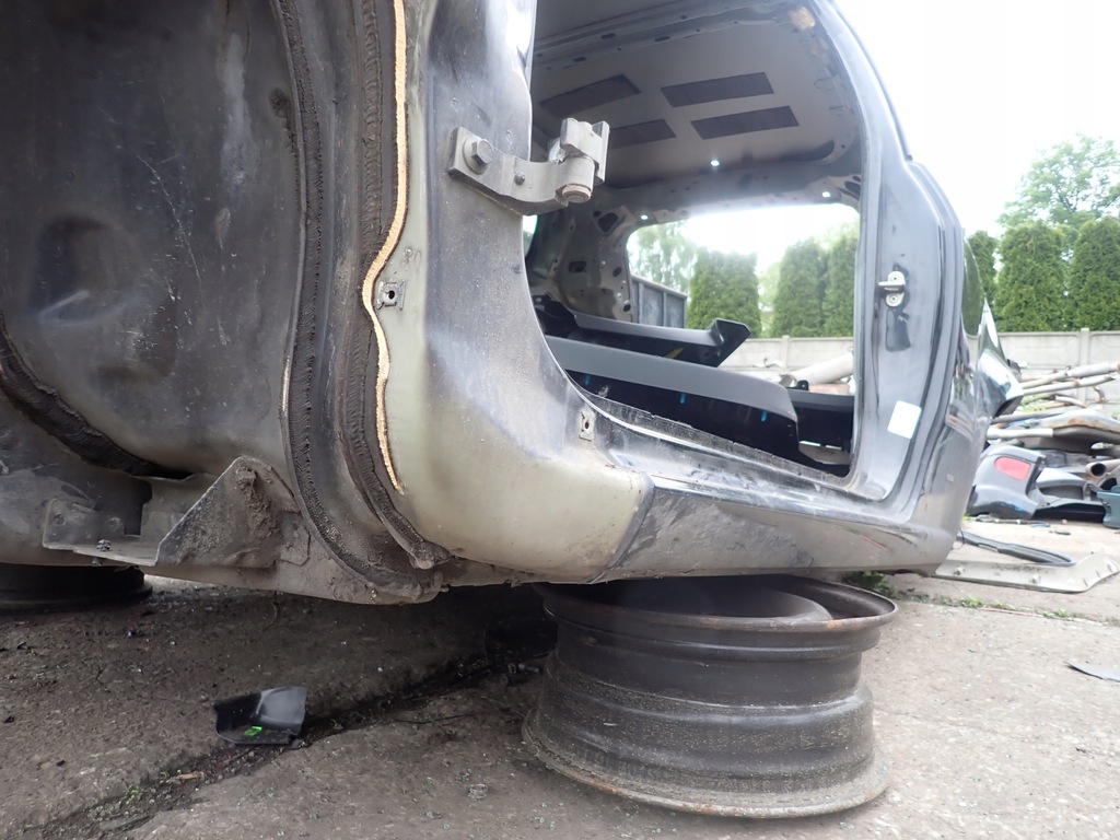 фото №2, Grande punto 3d чверть поріг лівий блок двигуна крила