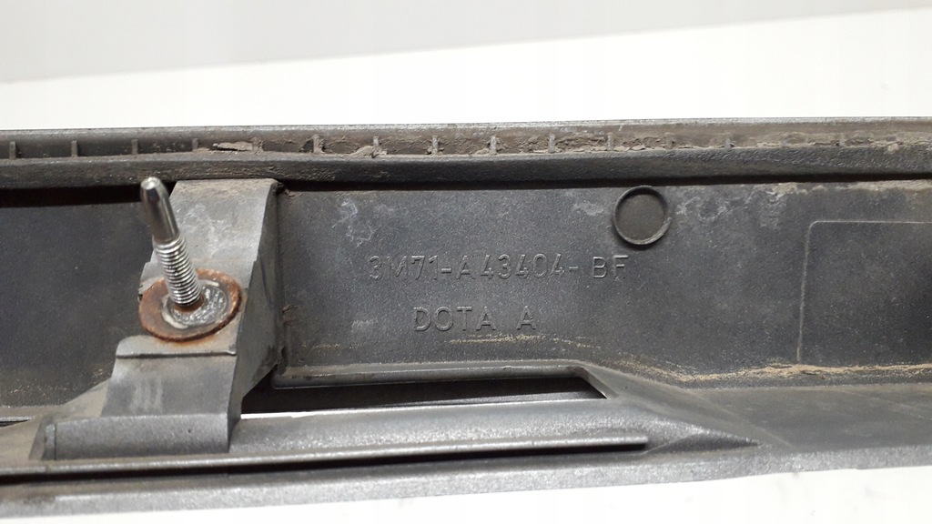 фото №7, Mazda 2 02-07 накладка молдинг кришки задня