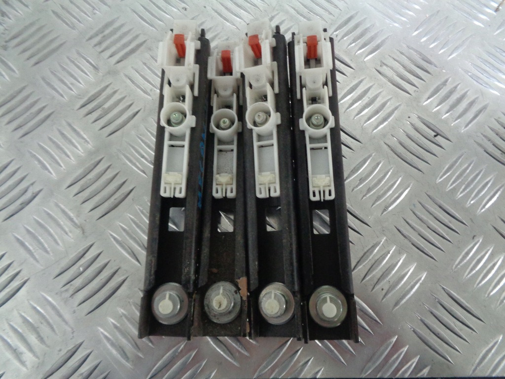 фото №1, Renault megane iii повзунок поперечина