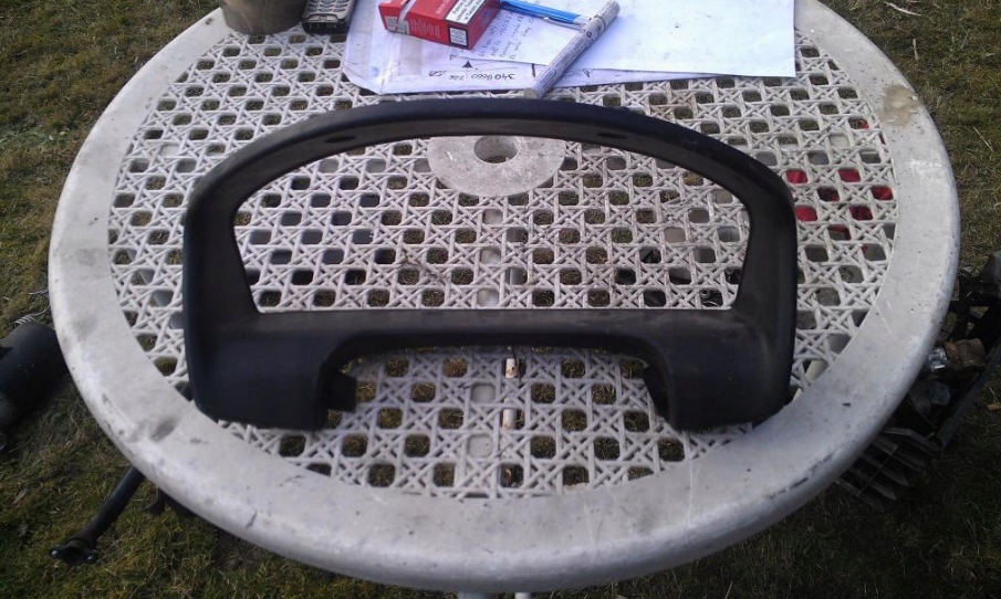 фото №1, Mazda premacy - защита корпус спидометра