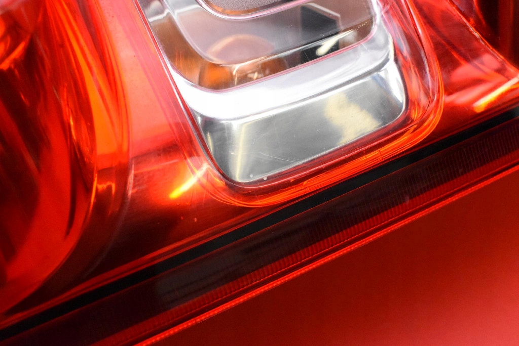 фото №10, Лампа правая задняя задняя 9808243080 toyota proace city 2 ii 16-21