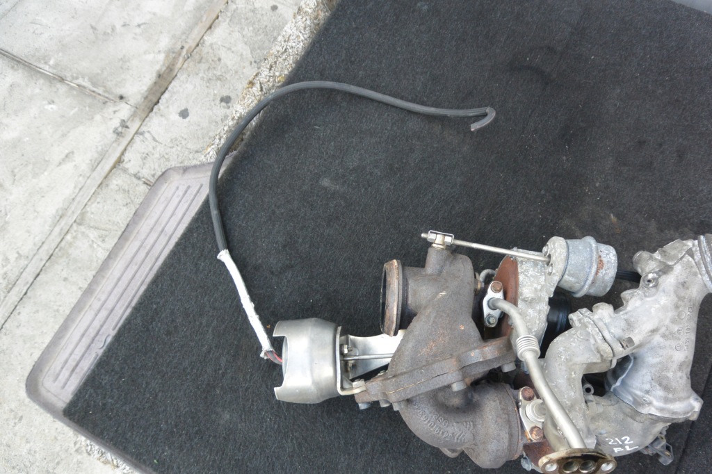 Турбонагнітач турбіна mercedes-benz w212 w207 w447 w639 w204 2.2cdi комплект Зі Шроту