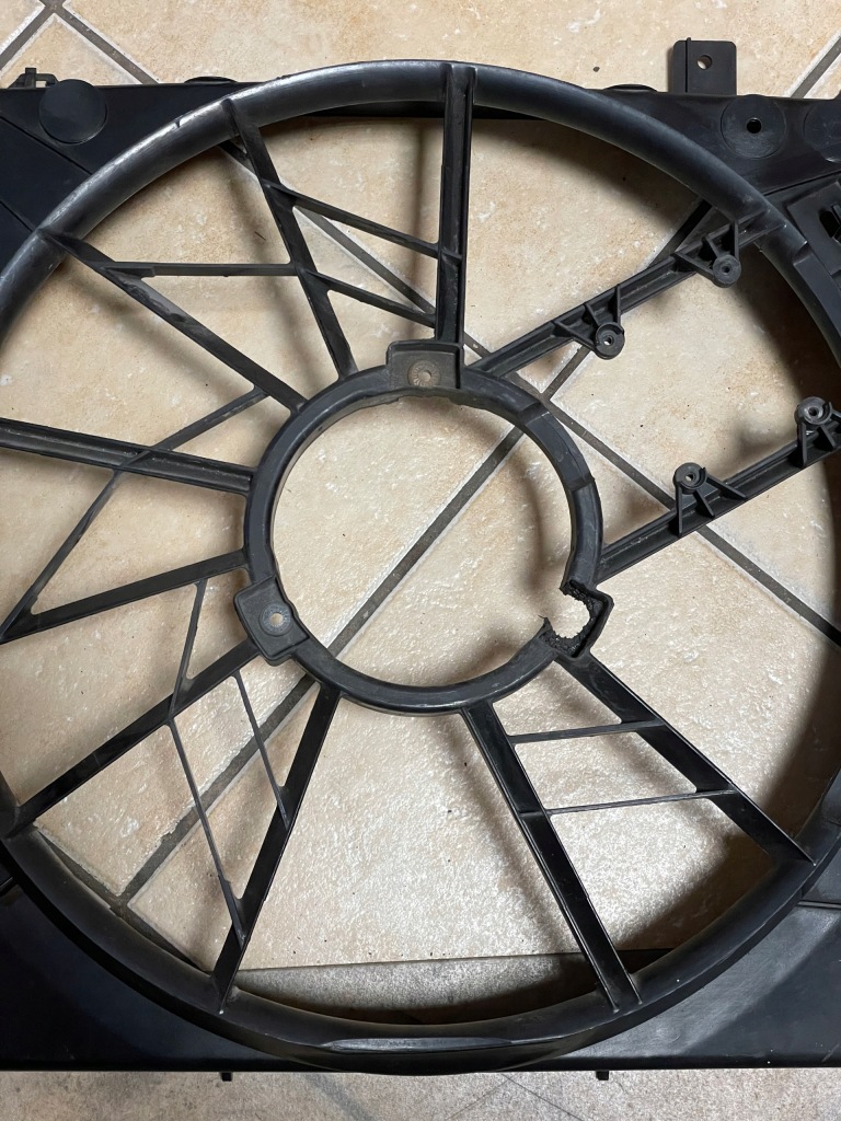 Volvo s60 v70 2.4 d5 вентилятор радіатора 30647253 Недорого