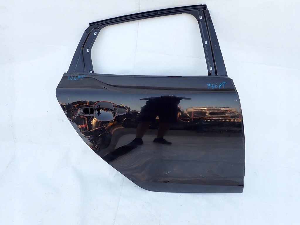 фото №1, Volvo v40 12-19 двері задня задні праве