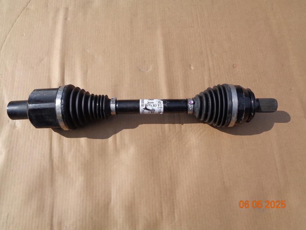 фото №1, Привідний вал передня ліва mercedes w178 a1783308900