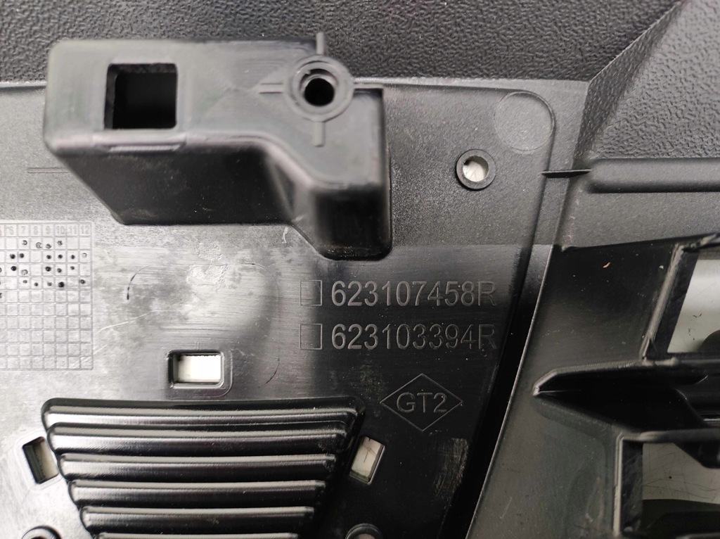 фото №12, Dacia sandero 3 iii logan 21- решётка радиатора решётка радиатора перед оригинальный номер 623103394r