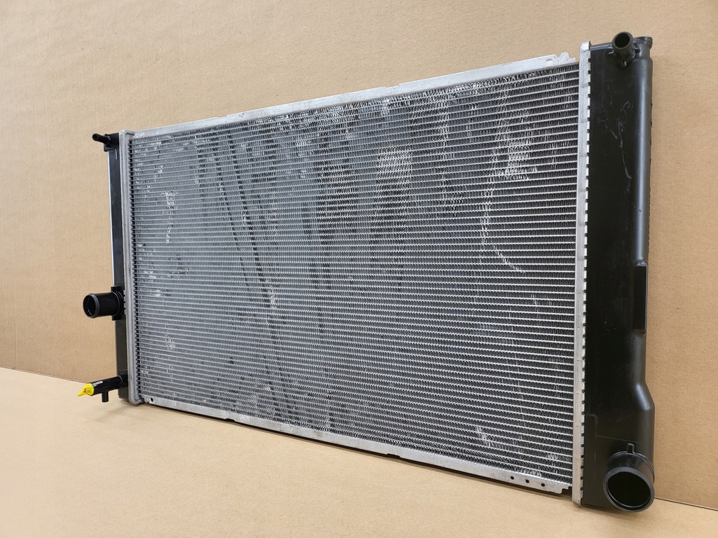 фото №1, Радиатор жидкость prius auris ct 200h plug-in