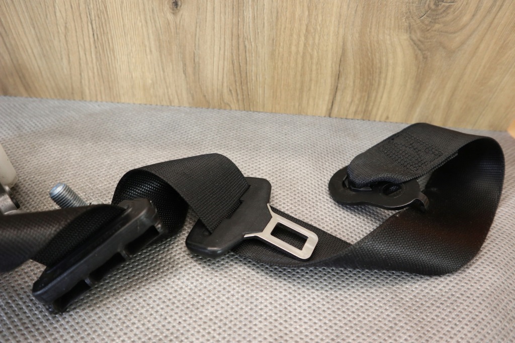 фото №4, Mercedes slk 171 r171 pas натягувач правий перед 1718600285