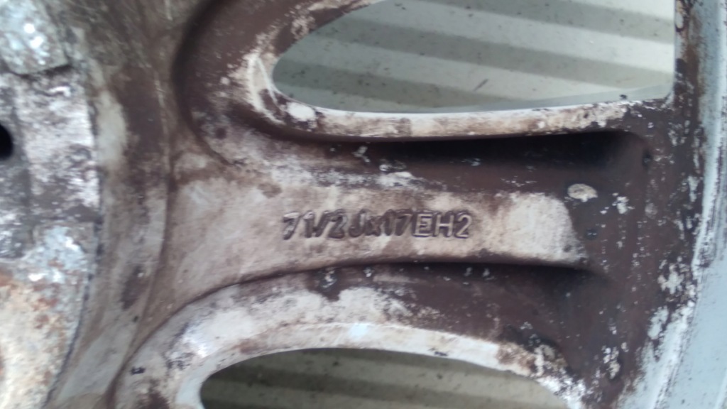 Купити Диски 17” aluminiowe комплект bmw e60 5x120 et 20 r17 6758775 0544049 bdb