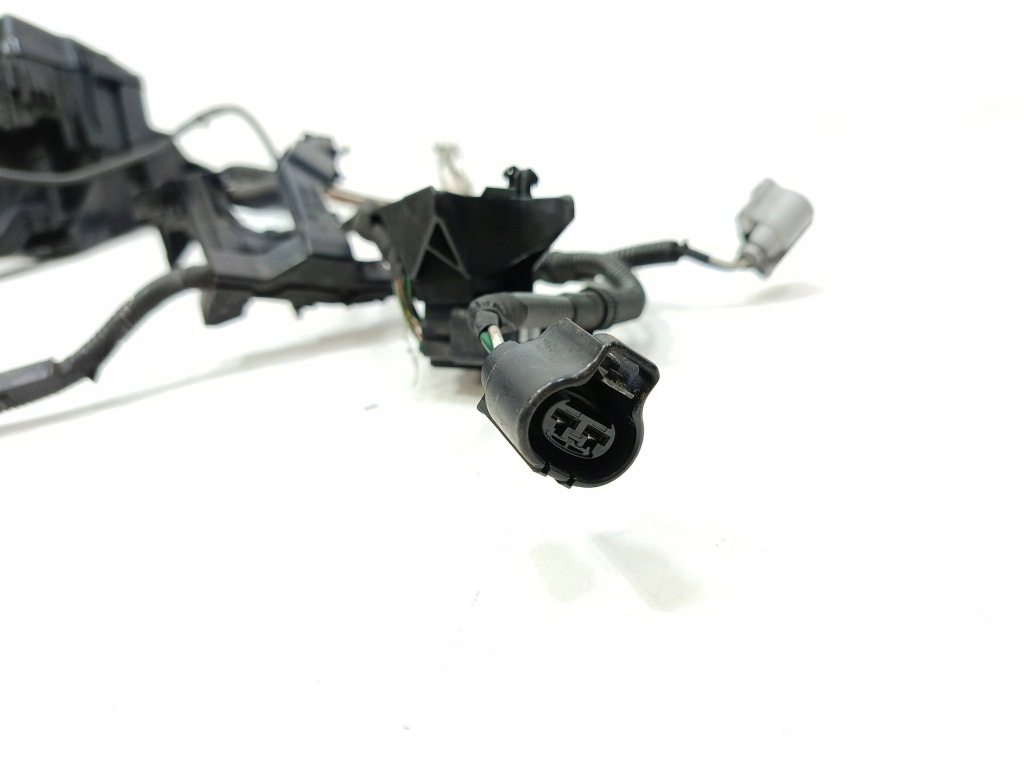 фото №9, Toyota prius iii 09-15 lift коробка корпус запобіжників 2zr-fxe 2014 1,8