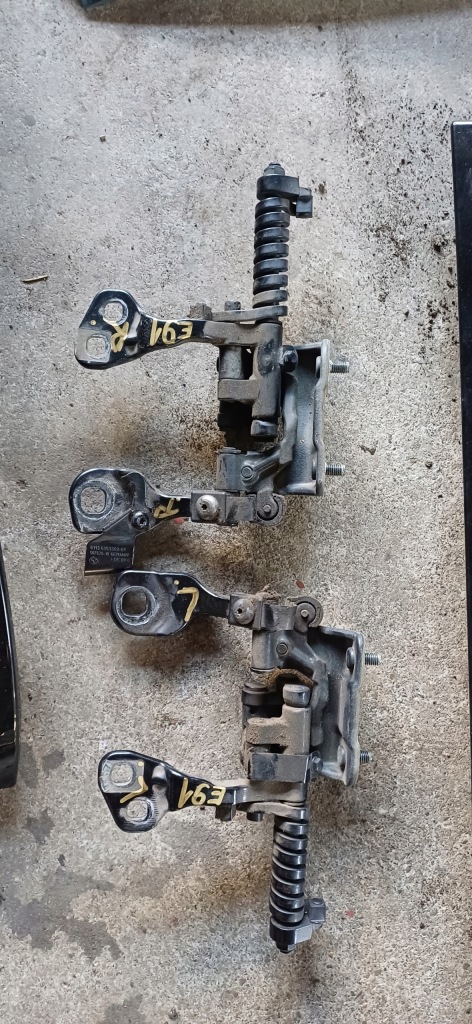 фото №1, Петля петлі кришки 6959369 bmw e91 04-10