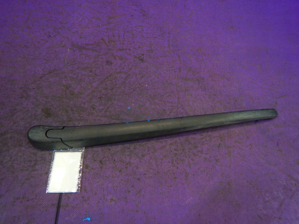 фото №1, Hyundai tucson i 04-10 важіль двірники задня