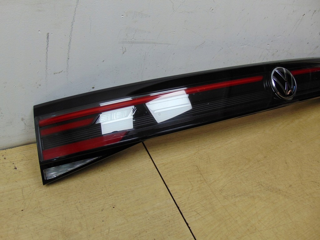 фото №7, Накладка крышки багажника лампы led vw taigo 2g7945093