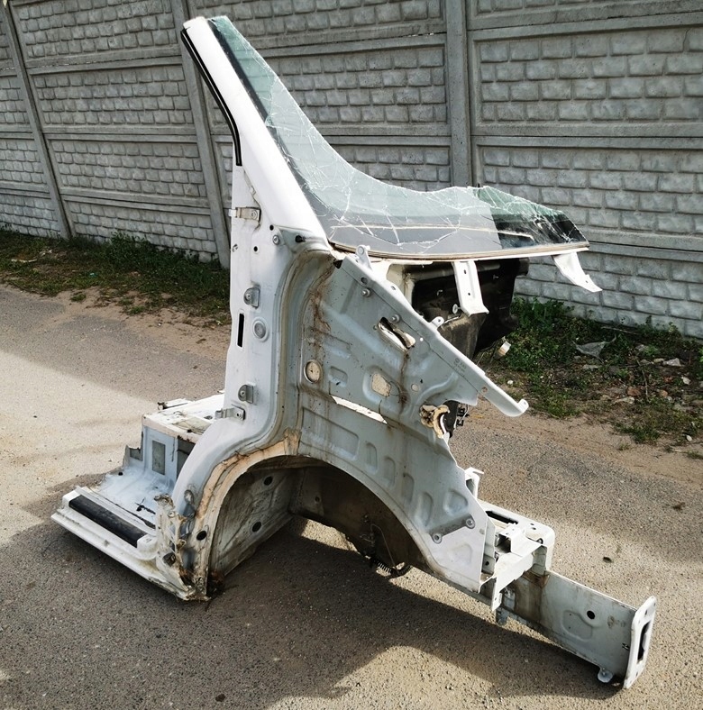 фото №1, Vw crafter ii 2 7c 17- man tge чверть права перед