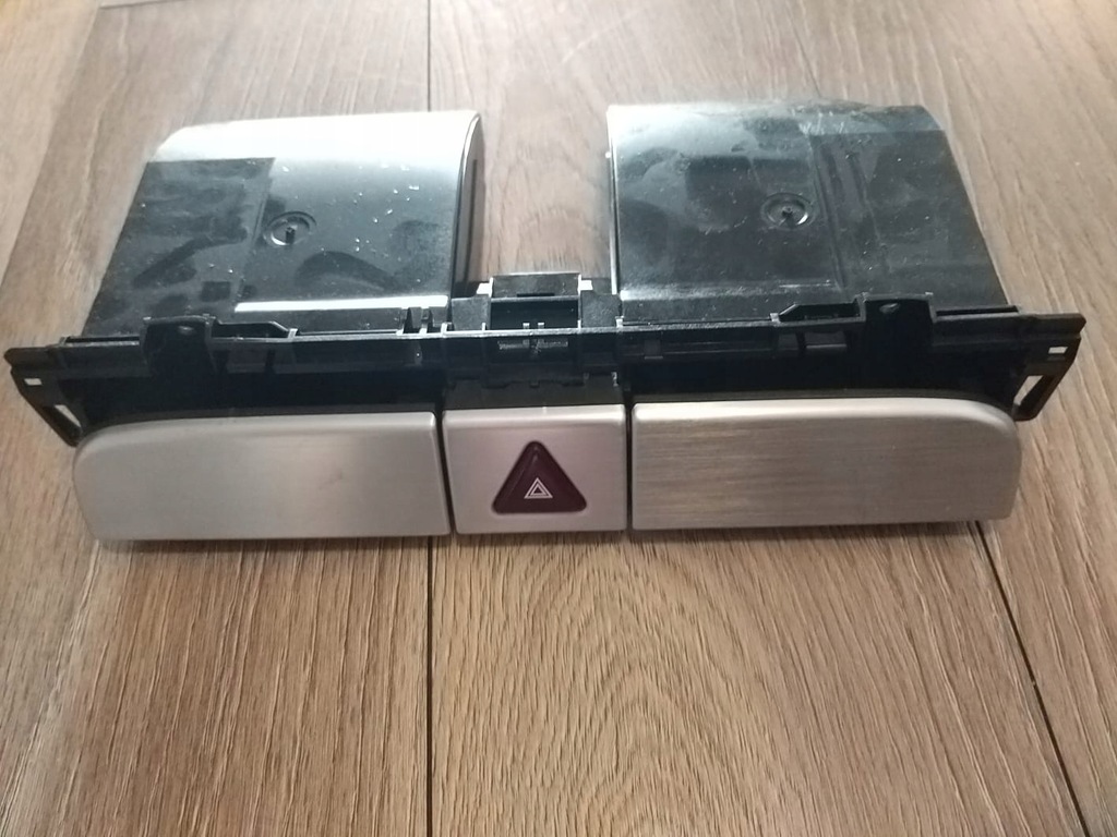 фото №1, Passat b6 полиця бардачок аварійна 3c0858407