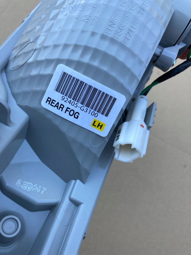 Hyundai i30 3 фара противотуманная левый задний  orygi. Доставка