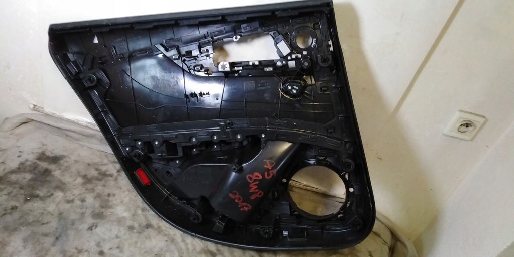 фото №8, Audi a5 8w8 обивка дверь правый задняя 17r