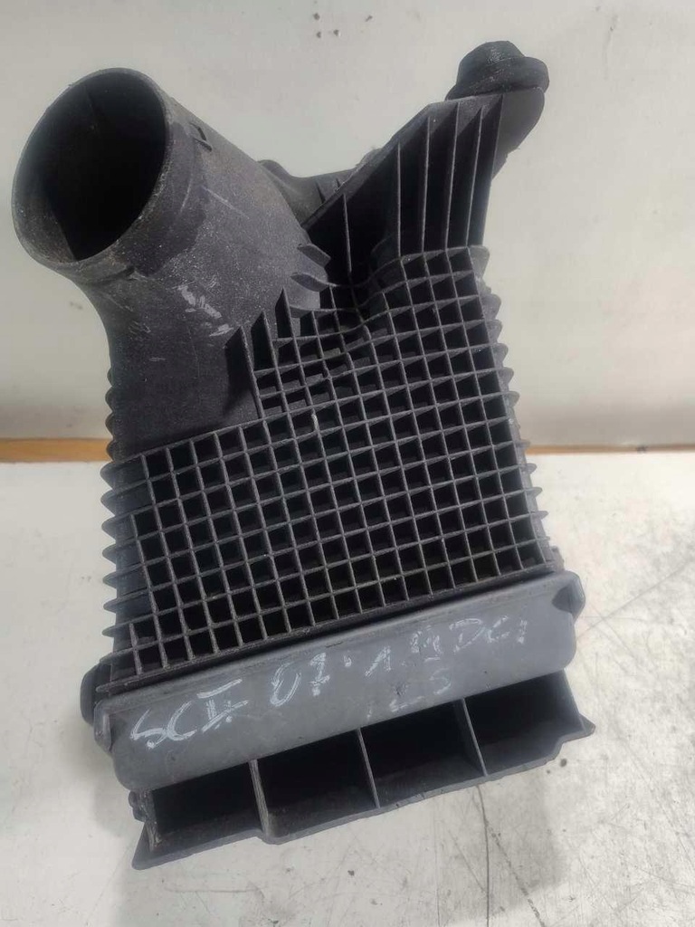 фото №4, Корпус фільтра повітря renault scenic ii 1.9 dci 8200545280