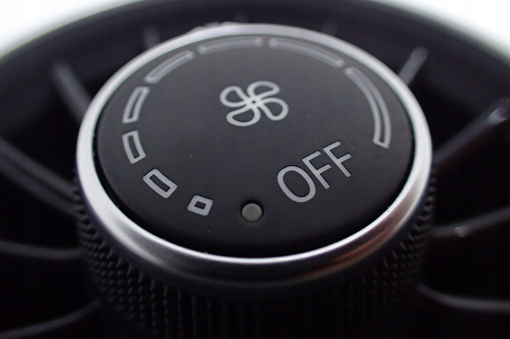 фото №5, Audi tt 8s решётка обдув 8s1820951