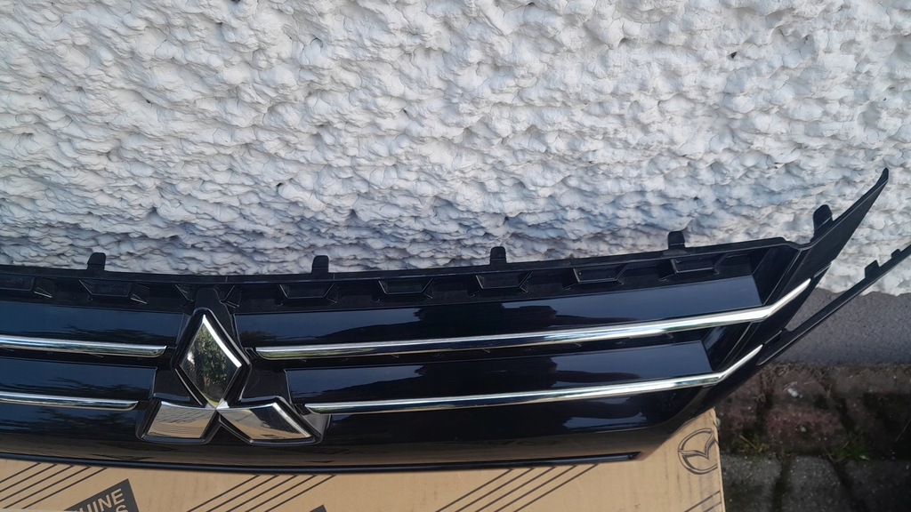 фото №4, Решётка радиатора решётка радиатора mitsubishi space star ii lift iii 3 19r- idealna oe!