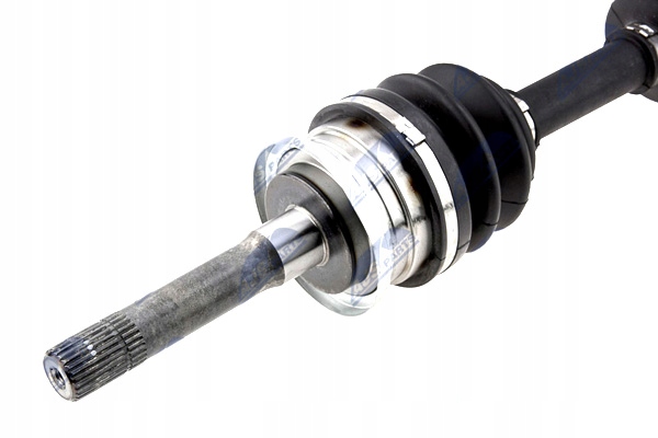 Приводной вал приводная правый  mazda b2500 2.5d 2.5td 4wd 99- ford ranger 2.5 Оригинал