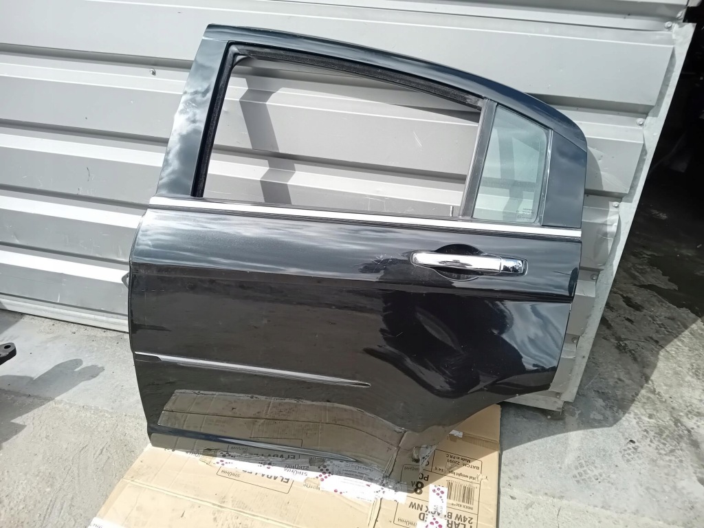 Купити Дверей lt chrysler sebring js