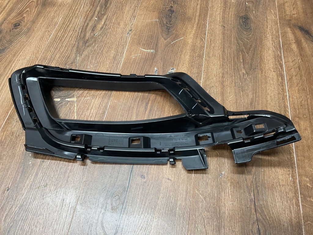 Решётка впуск бампера левый задняя porsche 911 992 992807941a Цена