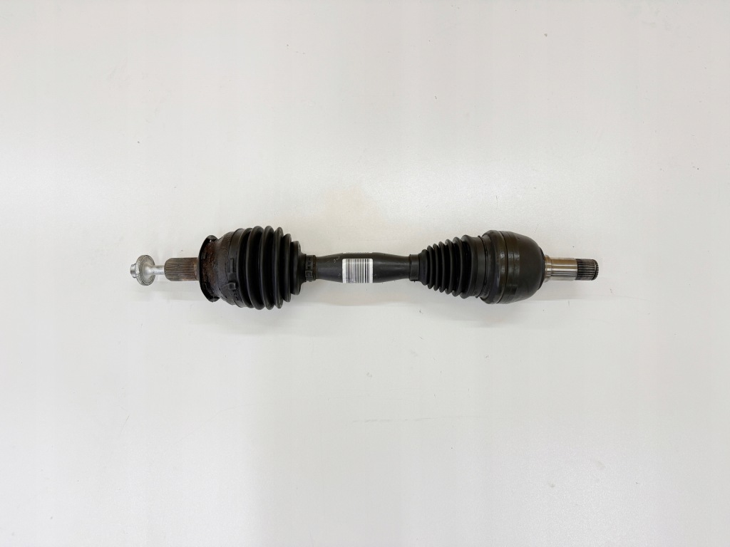 фото №1, Приводной вал левая перед 2463302900 mercedes w117 w176 w246