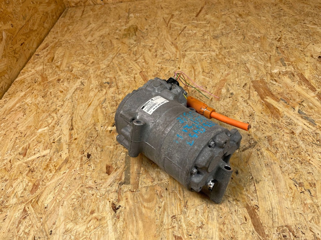 фото №8, Компрессор компрессор кондиционера mercedes w205 2.0 гибрид a0008303204