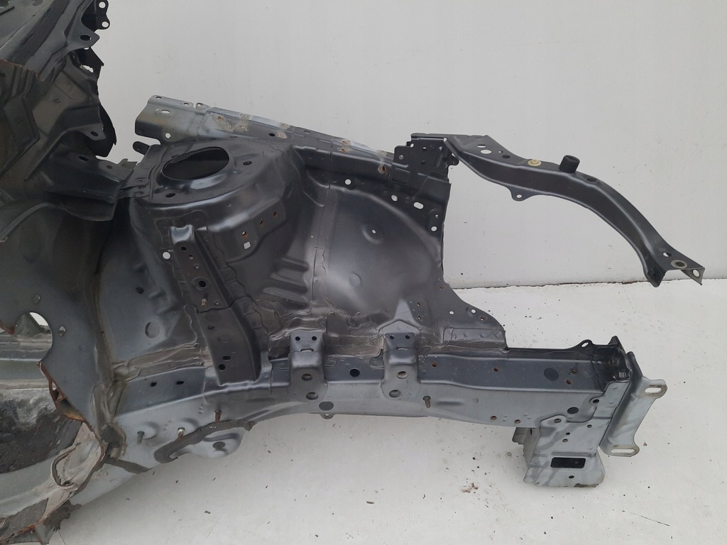 фото №5, Toyota verso 09- левая четверть подкрылок лонжерон