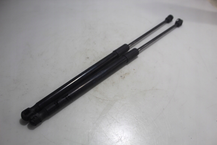 фото №1, Амортизатори кришки skoda octavia iii