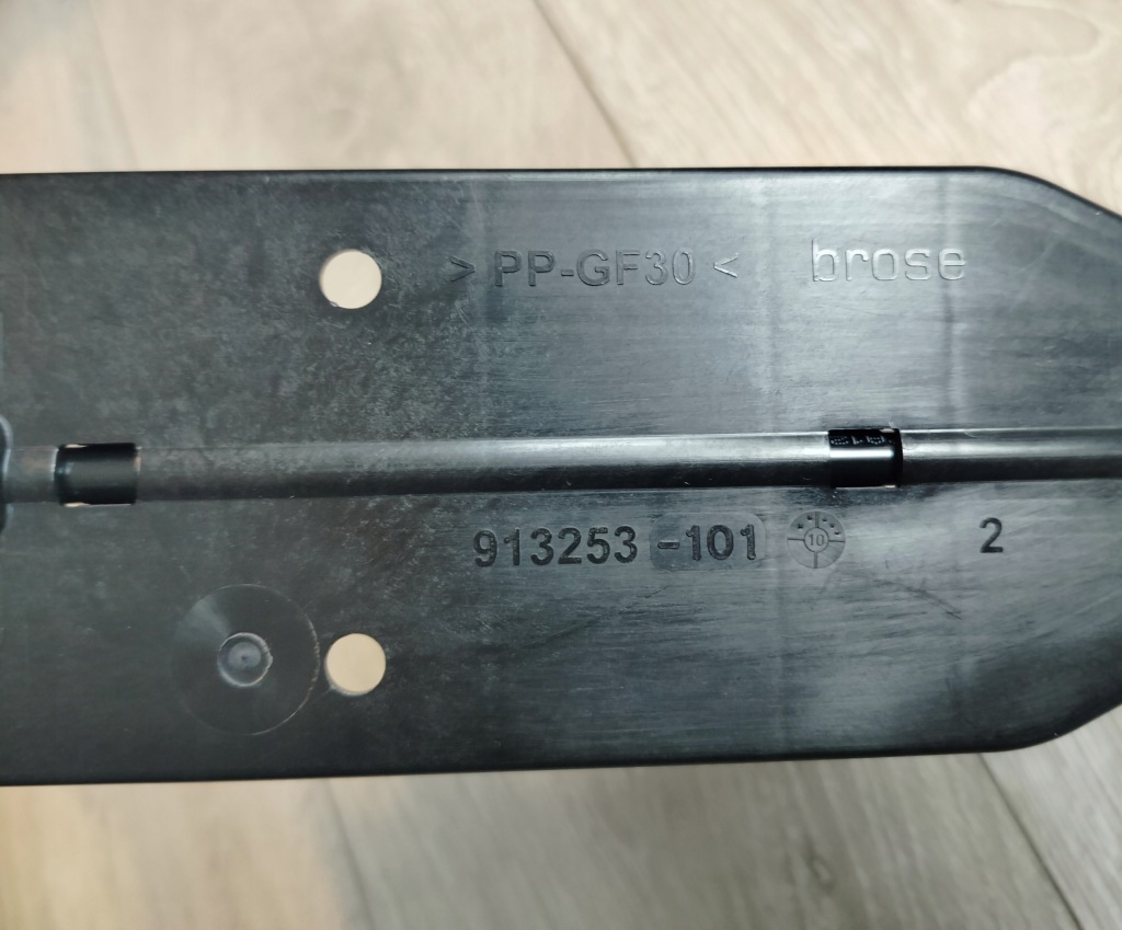 Моторчик регулировки сиденье левое  электрический bmw f10 f11 f01 f07 с Разборки