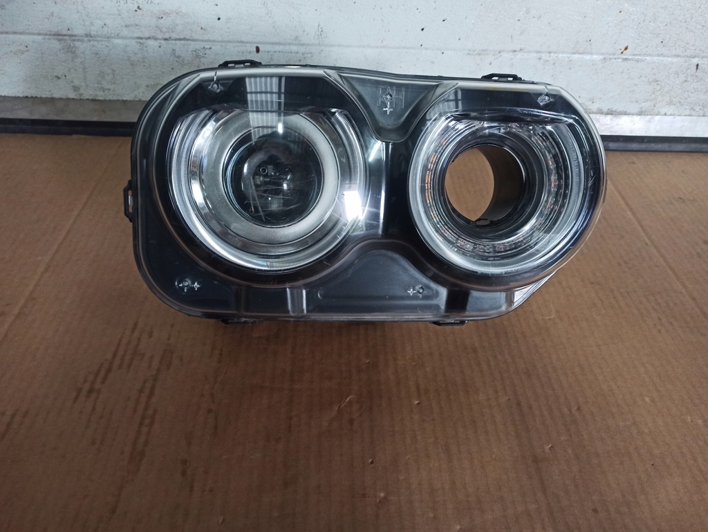 фото №1, Фара правый tyc dodge challenger 20-9629-00-1