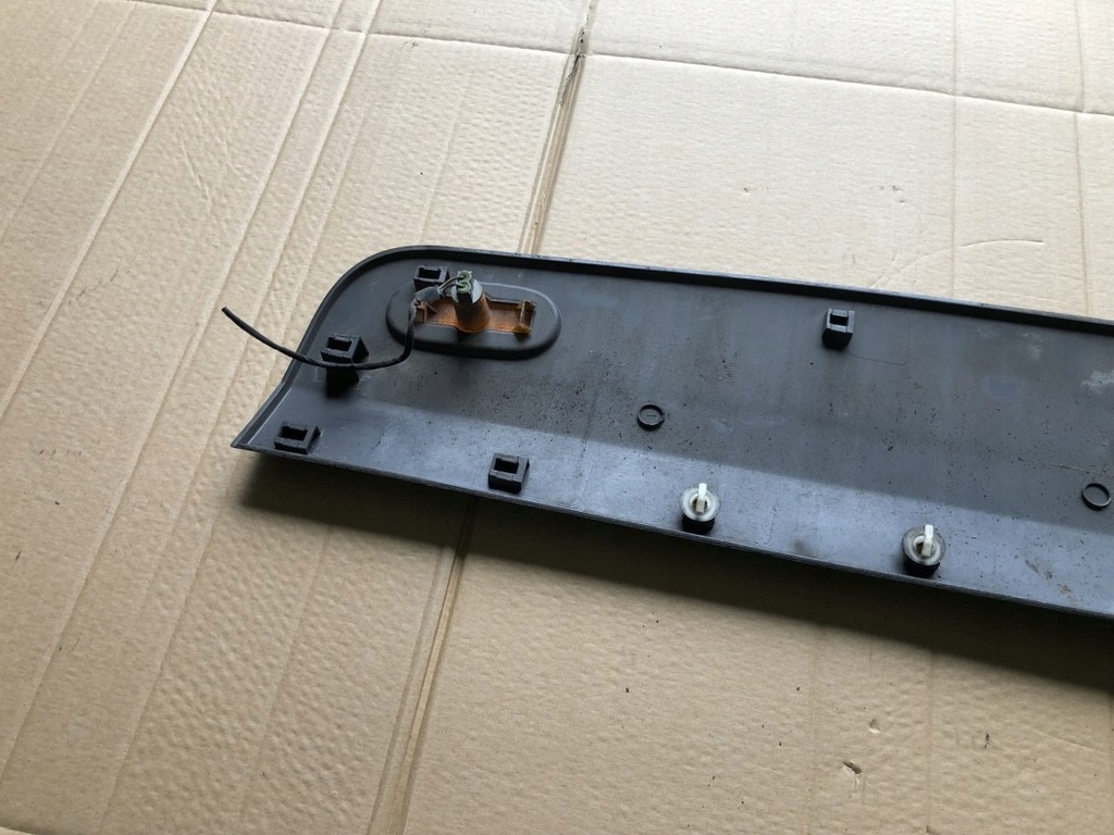 фото №5, Молдинг na bok задня правий габаритний ліхтар crafter 06-17r.