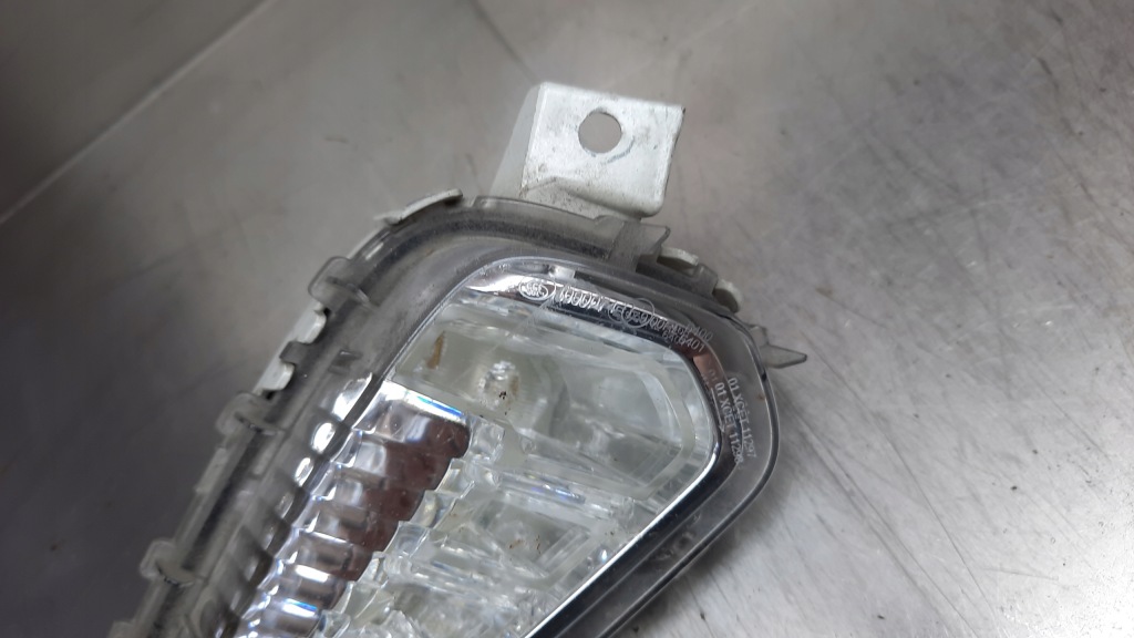 фото №3, Противотуманная фара правый volvo xc40 v40 ii