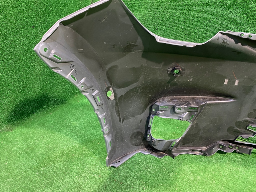 Lexus lbx бампер перед передний 52119-52f10 Оригинал