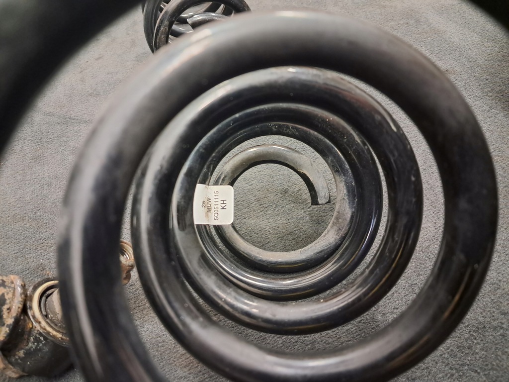 фото №6, Audi s3 8v амортизаторы задняя комплект активные 8v0513021n пружины 5q0511115kh