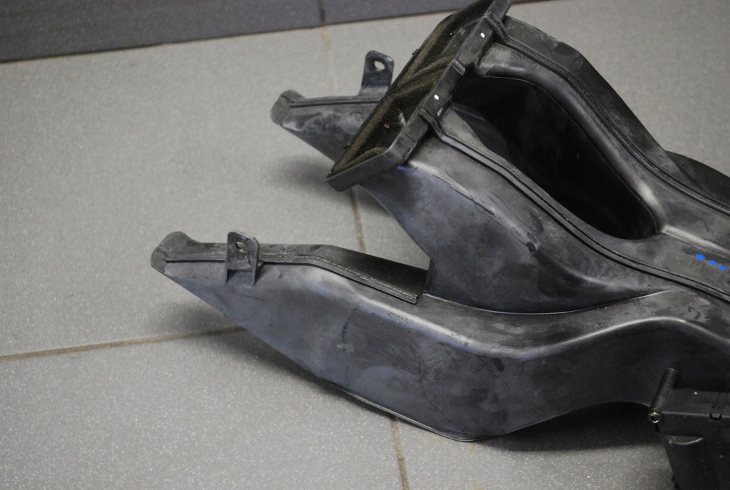 фото №4, Шланг повітря обдув задня audi a8 d3 4e0858467