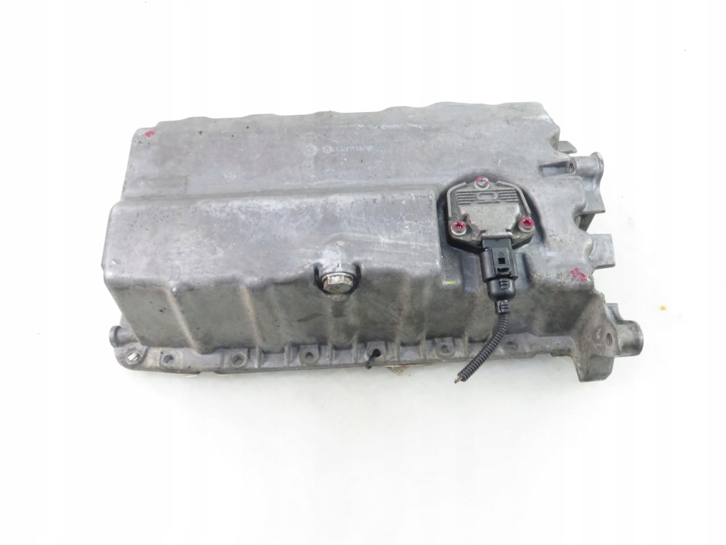 фото №8, Поддон масляная skoda octavia ii 2.0 tdi 16v 038103603ag