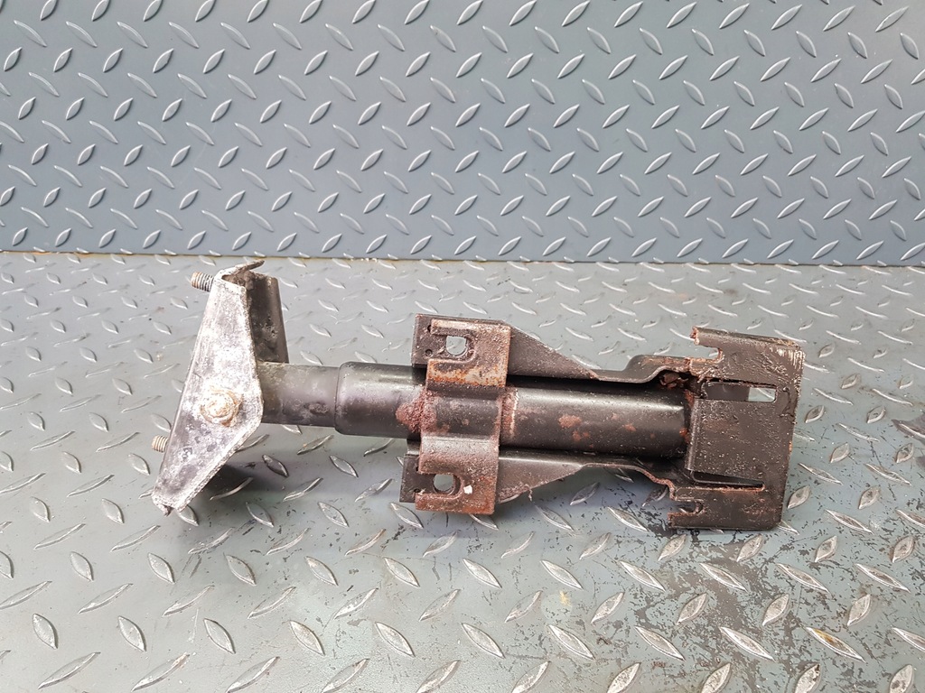 фото №8, Відбійник абсорбер кронштейн бампера лівий перед bmw e34