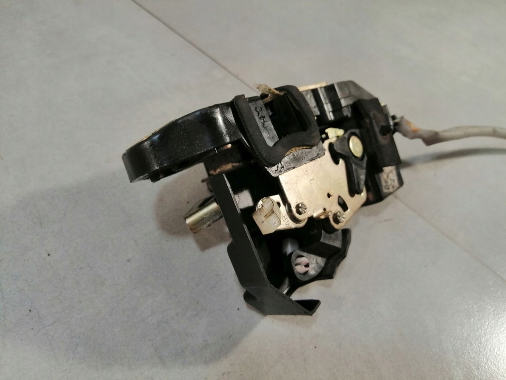 фото №6, Замок двері правий задня kia shuma ii 1.6 16v