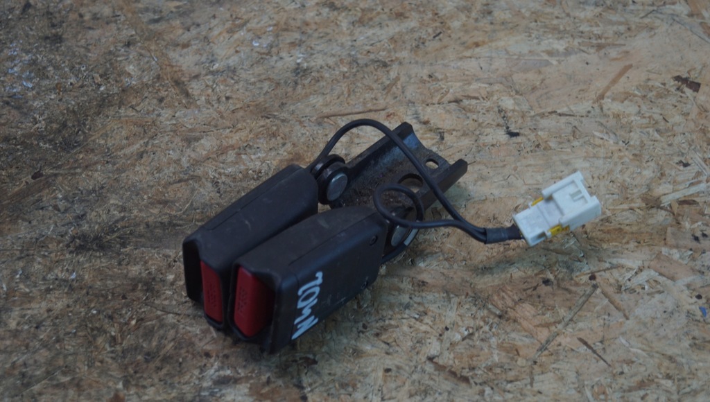 фото №5, Кліпса поперечина задня citroen ds4 96737609xt