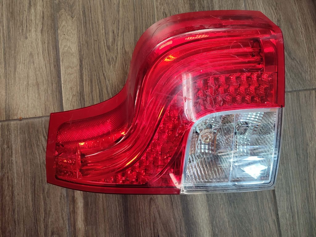 Фара правый задний  задняя volvo xc90 рестайлинг  led Цена