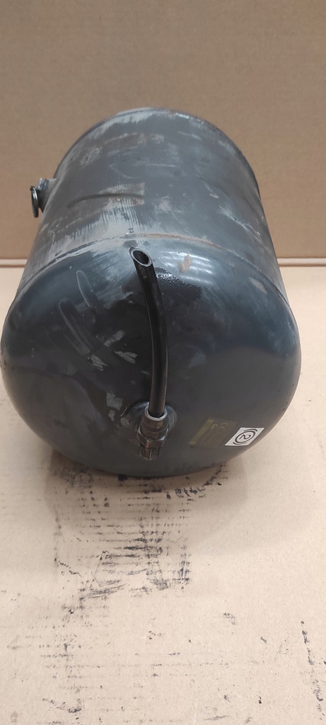 фото №8, Scania оригінальний номер 1 357 950 бак повітря, електропроводка пневматична