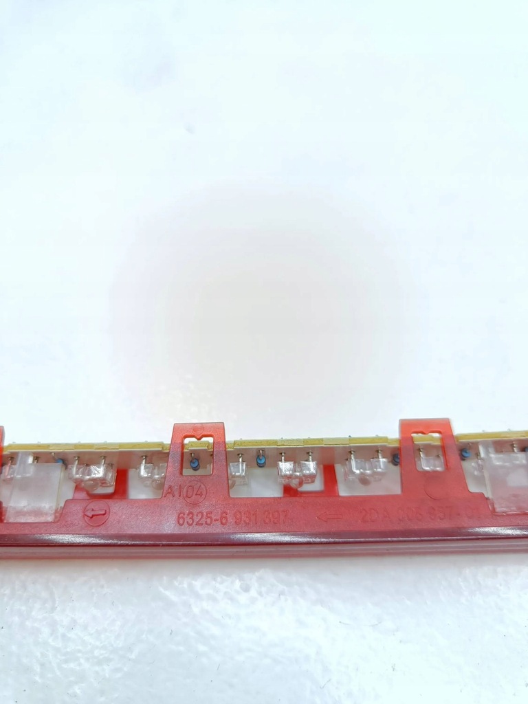 фото №10, Bmw 1 e81 e87 2009 третий свет стоп