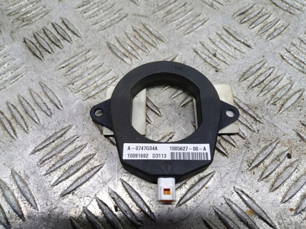 Купить Tesla model s антенна ключа 1005627-00-a